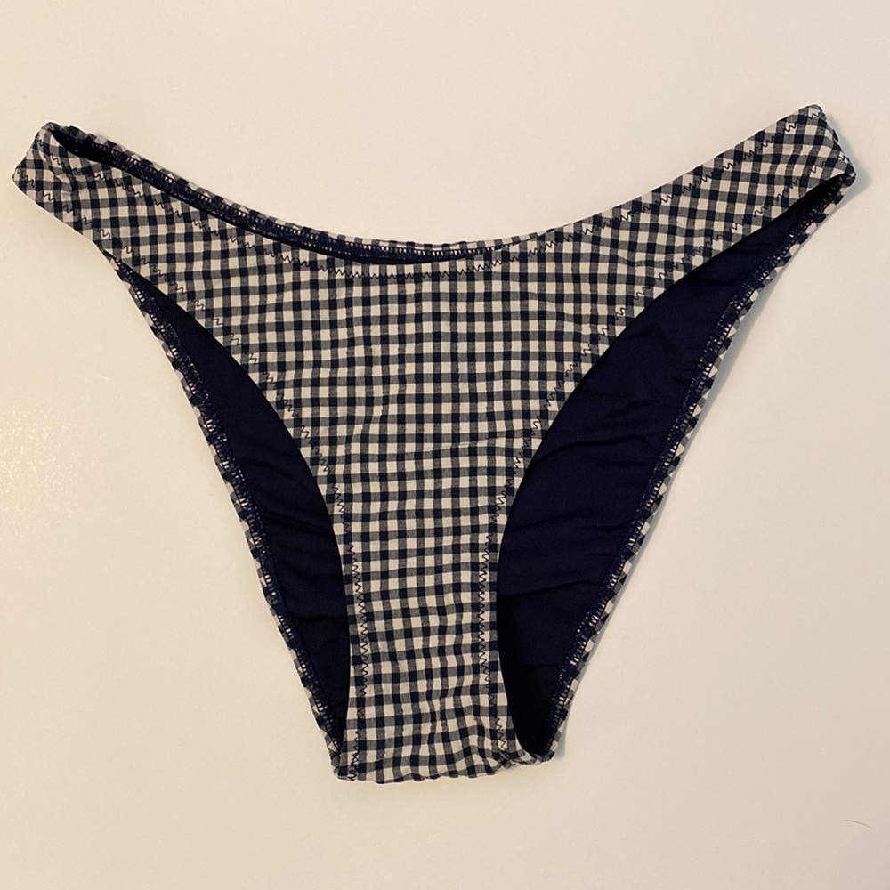 Undiz Off-Shoulder High-Rise Bikini - Picture 2 of 7